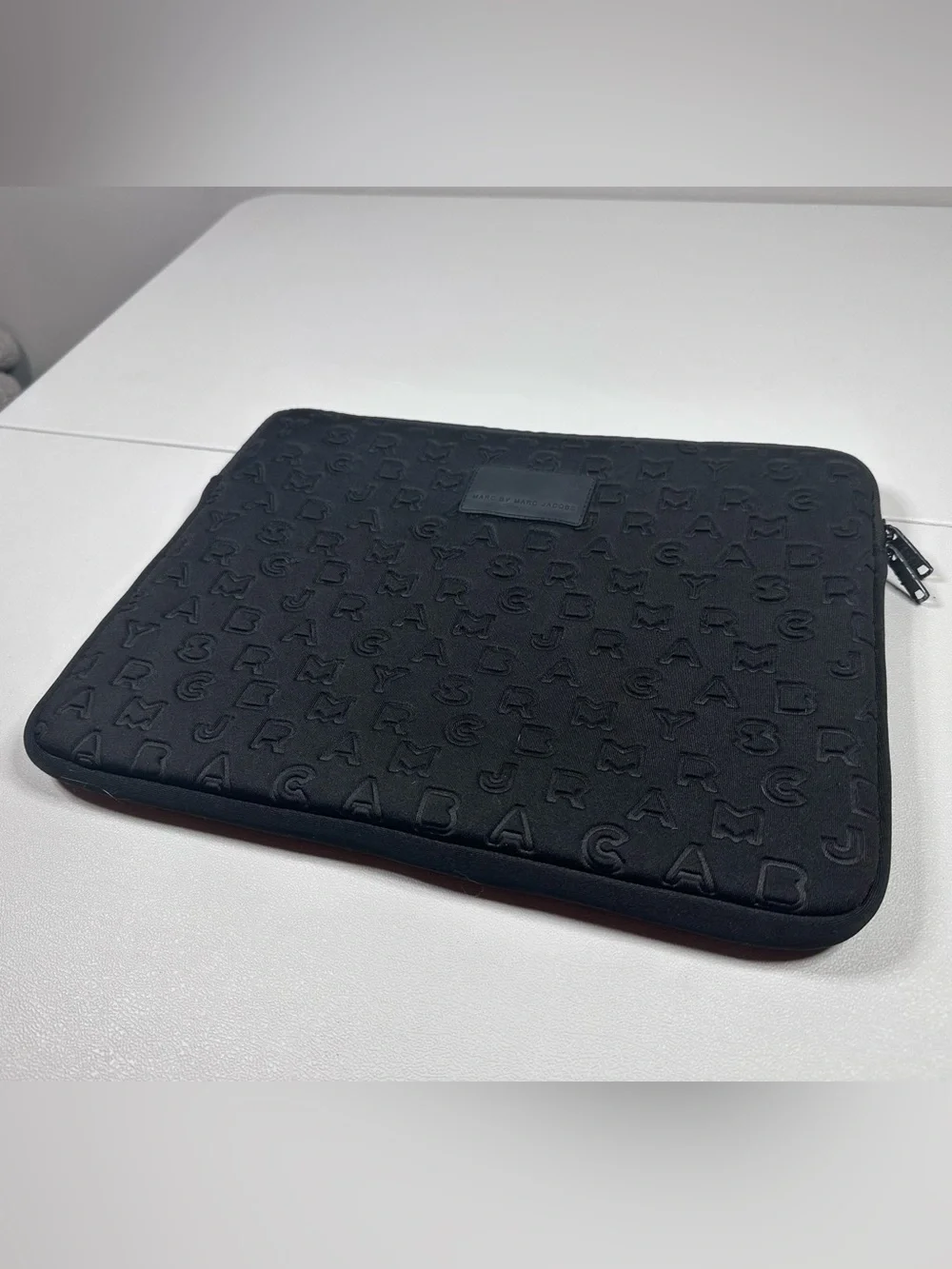 Marc by Marc Jacobs Neoprene Padded Zip-up Laptop Case